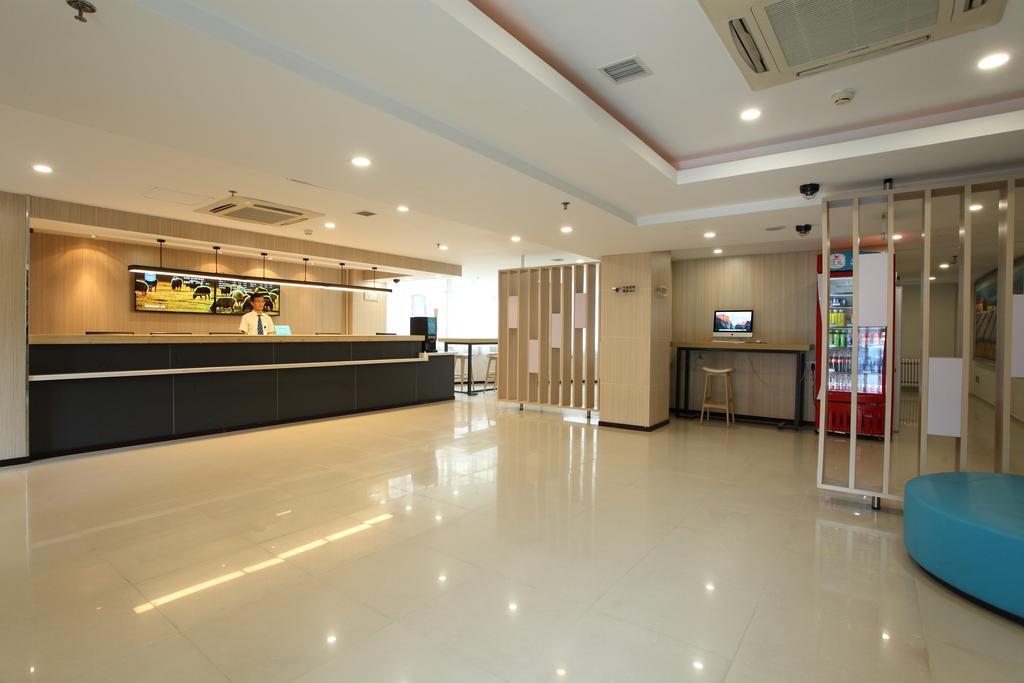 Hanting Express Beijing Sanlitun Esterno foto